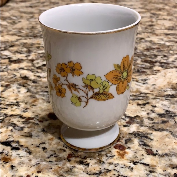 Japan Autumn Song Royal Domino coffee cup & saucer - Picture 4 of 8